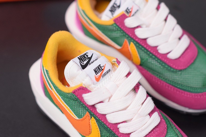 Kids Nike LD Waffle sacai Pine Green Kids Nike LD Waffle sacai Pine Green