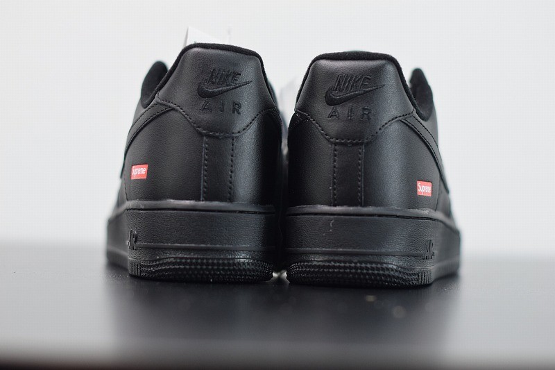 Nike Air Force 1 Low Supreme Black Nike Air Force 1 Low Supreme Black