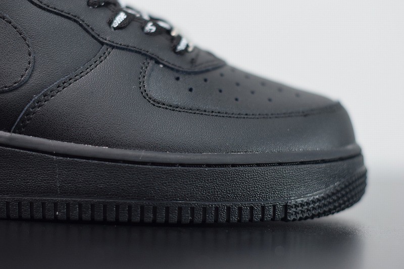 Nike Air Force 1 Low Supreme Black Nike Air Force 1 Low Supreme Black
