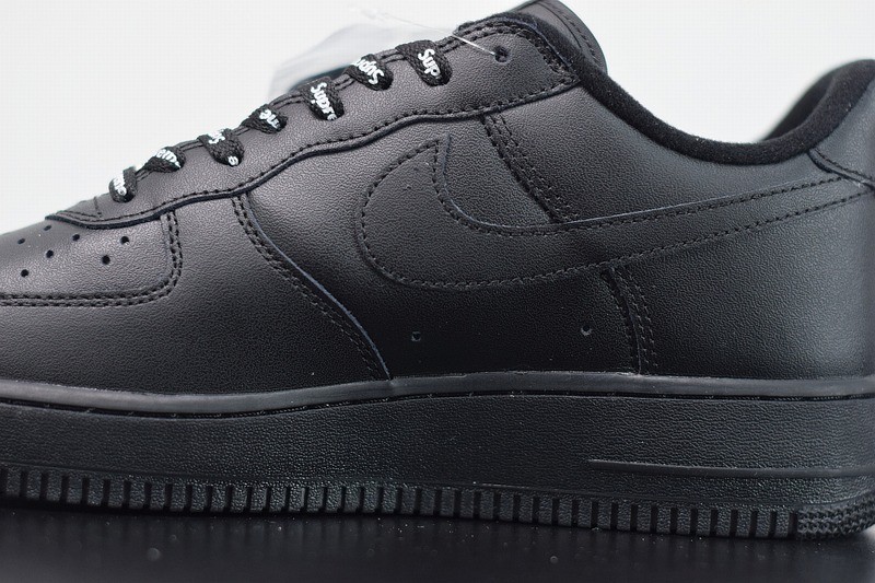 Nike Air Force 1 Low Supreme Black Nike Air Force 1 Low Supreme Black
