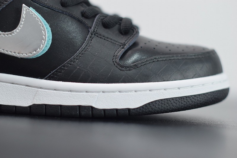 Nike SB Dunk Low Diamond Supply Co Black Diamond Nike SB Dunk Low Diamond Supply Co Black Diamond