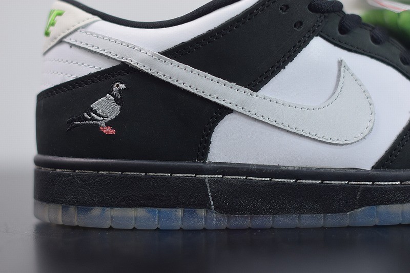 Nike SB Dunk Low Staple Panda Pigeon Nike SB Dunk Low Staple Panda Pigeon