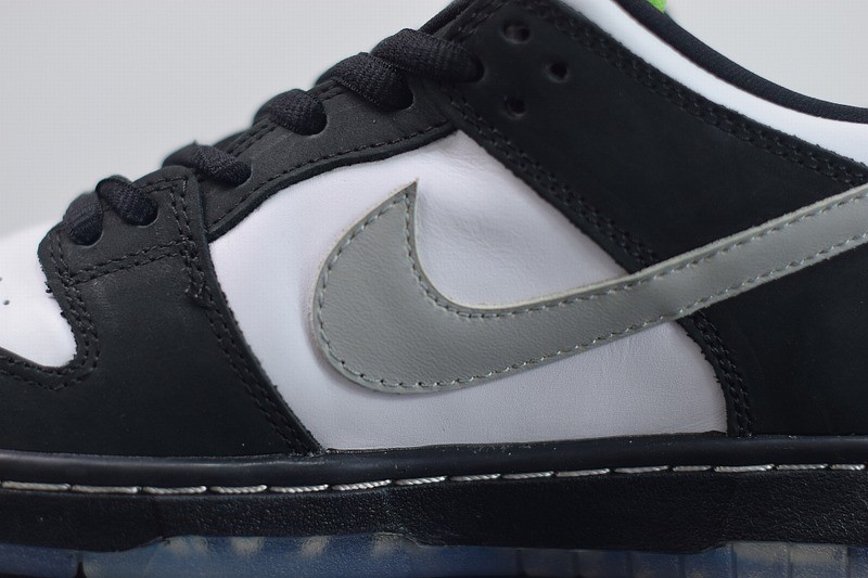 Nike SB Dunk Low Staple Panda Pigeon Nike SB Dunk Low Staple Panda Pigeon