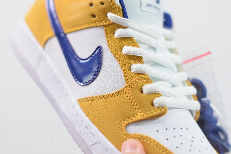 Nike SB Dunk Low Laser Orange Nike SB Dunk Low Laser Orange