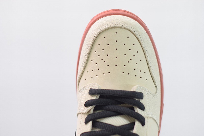 Nike SB Dunk Low Pro Hennessy Nike SB Dunk Low Pro Hennessy