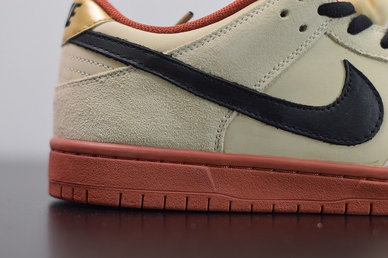 Nike SB Dunk Low Pro Hennessy Nike SB Dunk Low Pro Hennessy