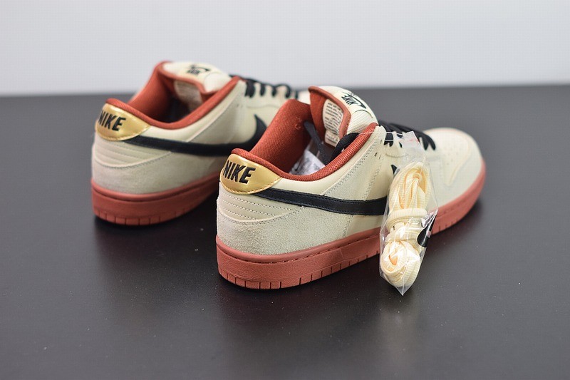 Nike SB Dunk Low Pro Hennessy Nike SB Dunk Low Pro Hennessy