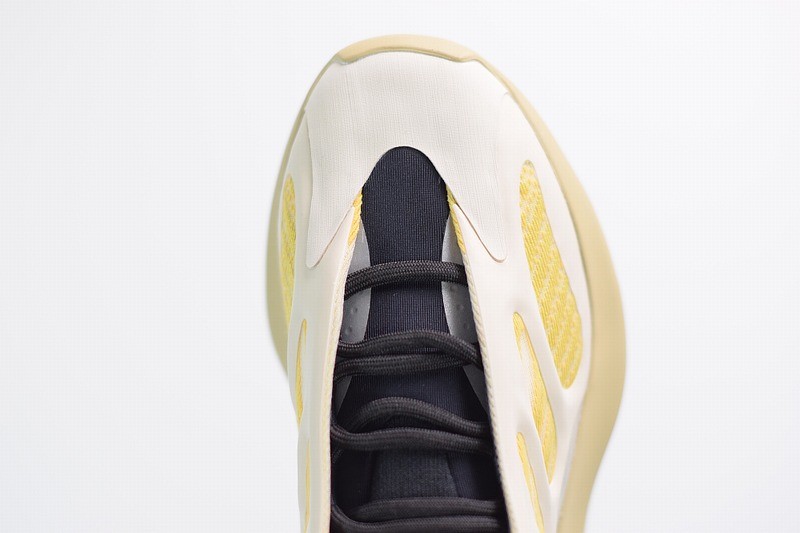 Yeezy 700 V3 Srphym Yeezy 700 V3 Srphym