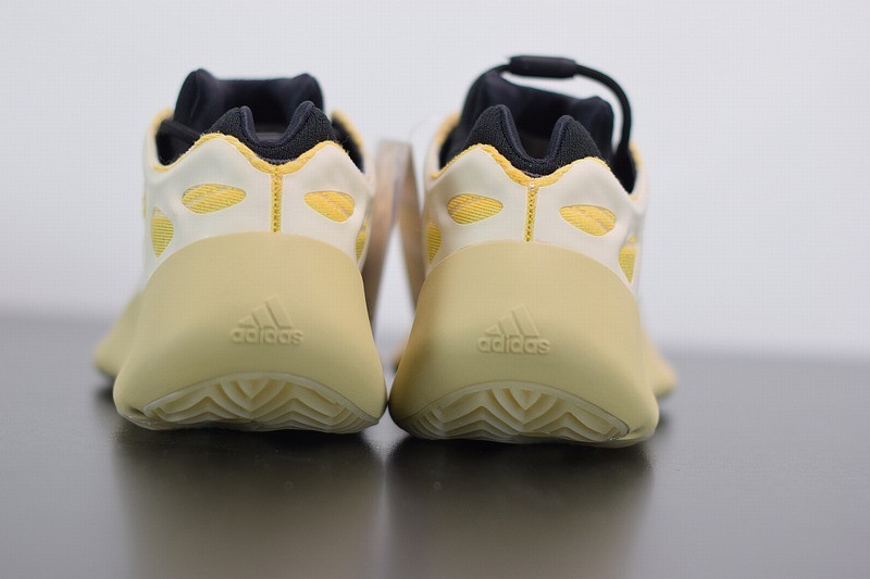 Yeezy 700 V3 Srphym Yeezy 700 V3 Srphym