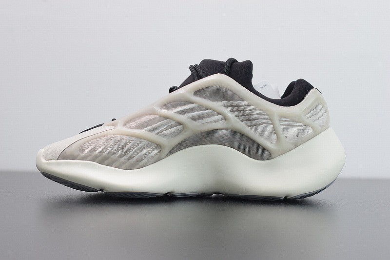 Yeezy 700 V3 Beige/Ltgy/Black