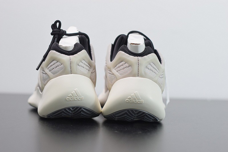Yeezy 700 V3 Beige/Ltgy/Black