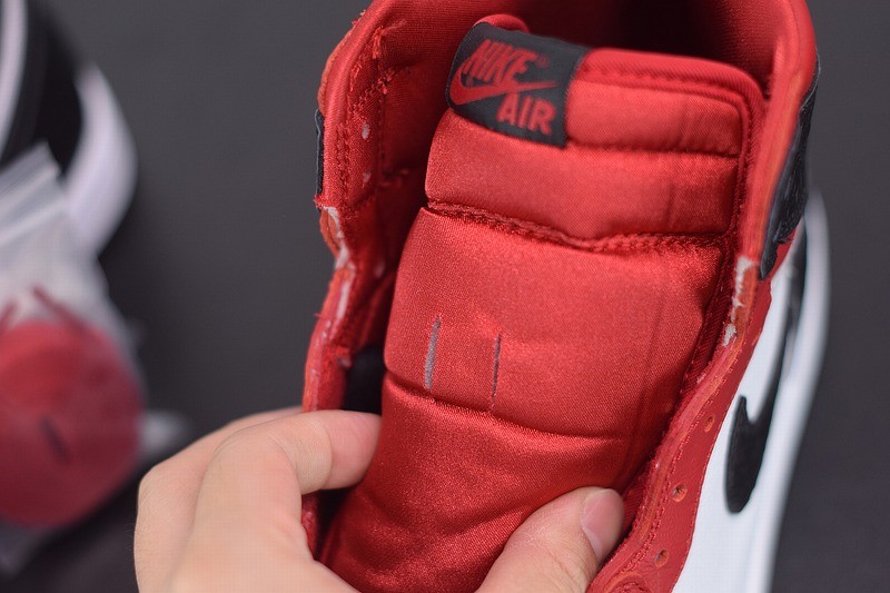 Jordan 1 Retro High Satin Snake Chicago Jordan 1 Retro High Satin Snake Chicago