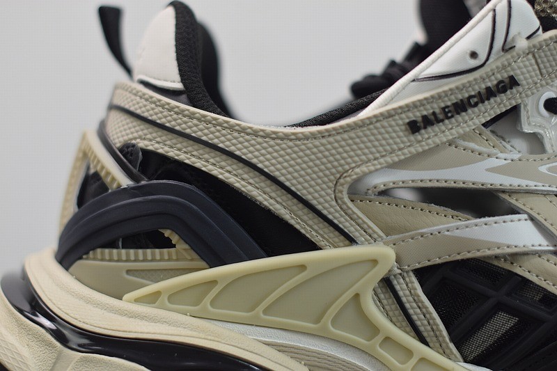 Balenciaga Track.2 Beige Balenciaga Track.2 Beige