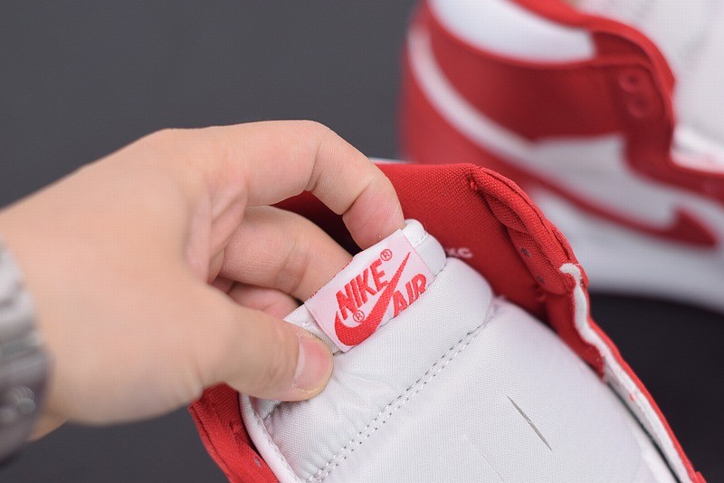 Jordan New Beginnings Pack Retro High 1& Nike Air Ship Jordan New Beginnings Pack Retro High 1& Nike Air Ship