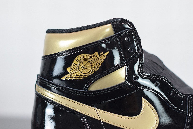 Jordan 1 Retro High Black/Metallic Gold Jordan 1 Retro High Black/Metallic Gold