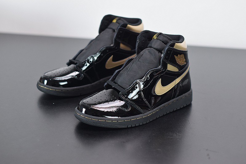 Jordan 1 Retro High Black/Metallic Gold Jordan 1 Retro High Black/Metallic Gold