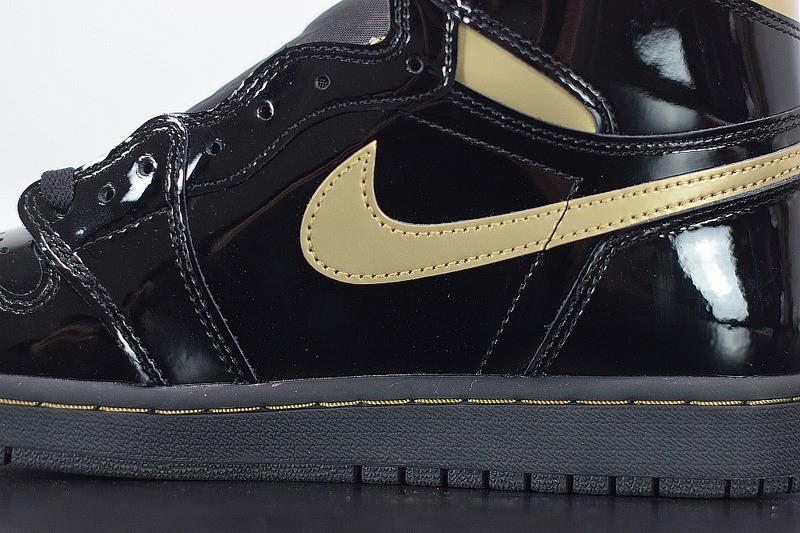Jordan 1 Retro High Black/Metallic Gold Jordan 1 Retro High Black/Metallic Gold