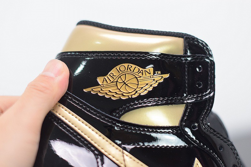 Jordan 1 Retro High Black/Metallic Gold Jordan 1 Retro High Black/Metallic Gold