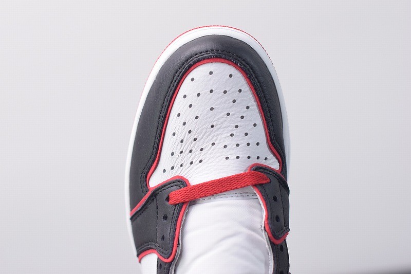 Jordan 1 Retro High Bloodline Jordan 1 Retro High Bloodline