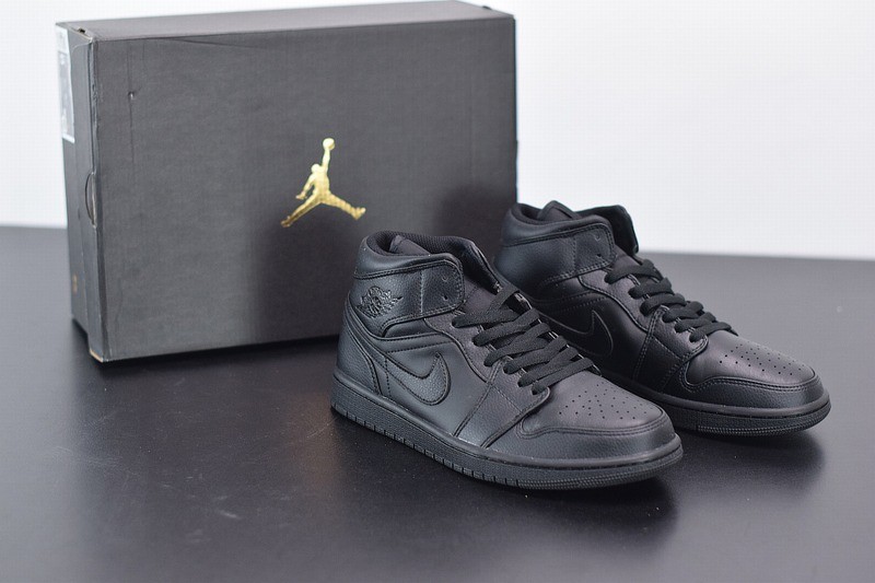 Jordan 1 Retro High OG Essentials Black Jordan 1 Retro High OG Essentials Black