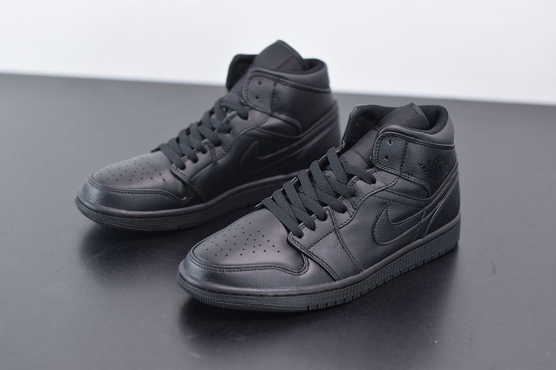 Jordan 1 Retro High OG Essentials Black Jordan 1 Retro High OG Essentials Black
