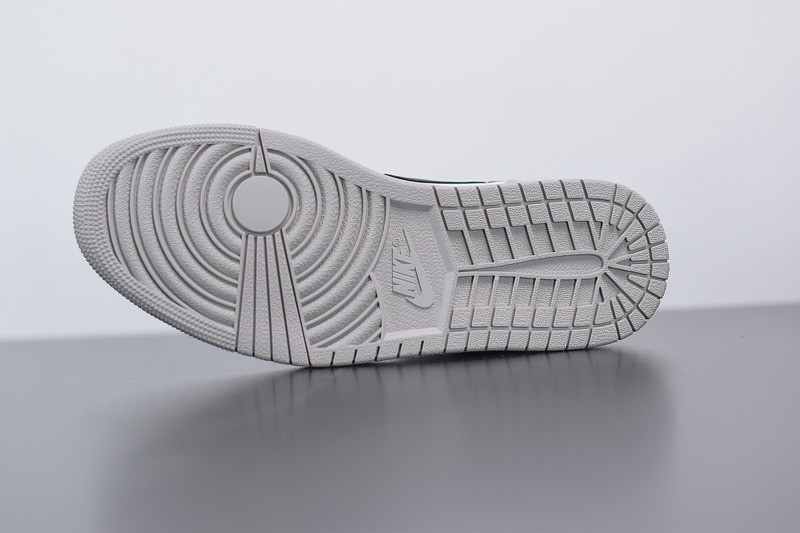 Jordan 1 Mid Light Smoke Grey Jordan 1 Mid Light Smoke Grey