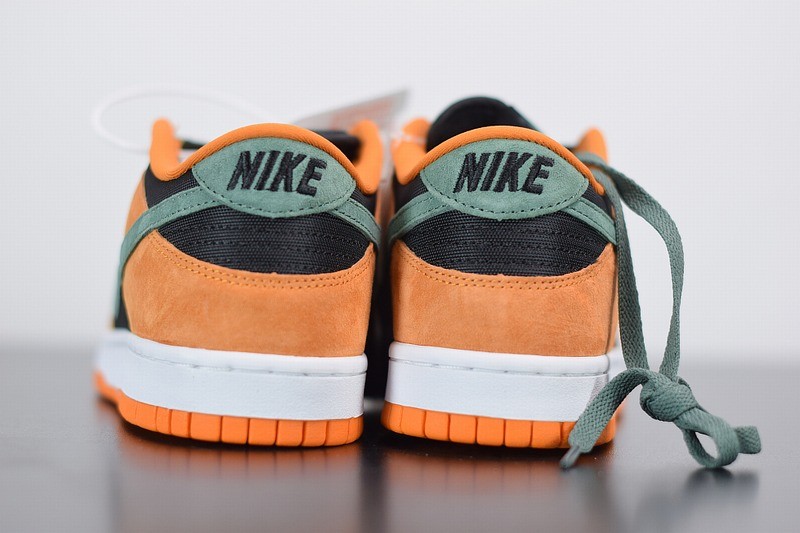 Nike SB Dunk Low SP Ceramic Nike SB Dunk Low SP Ceramic