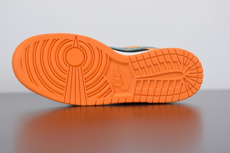 Nike SB Dunk Low SP Ceramic Nike SB Dunk Low SP Ceramic