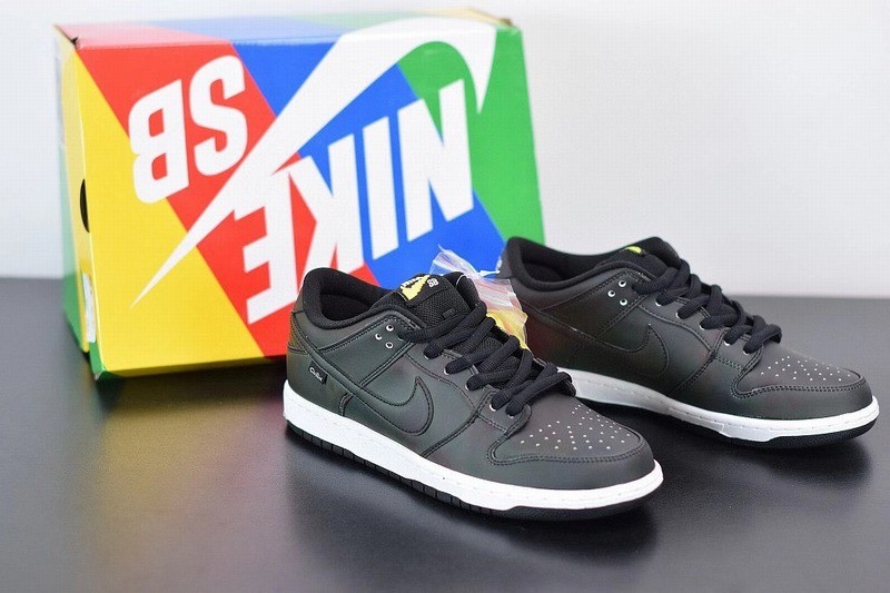 Nike SB Dunk Low Civilist Nike SB Dunk Low Civilist