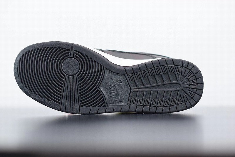 Nike SB Dunk Low Civilist Nike SB Dunk Low Civilist