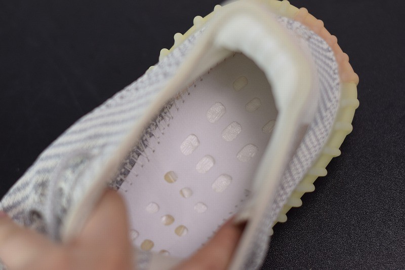 Yeezy Boost 350 V2 Lundmark Yeezy Boost 350 V2 Lundmark