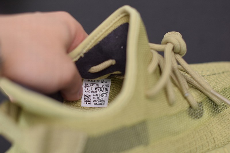 Yeezy Boost 350 V2 Sulfur Yeezy Boost 350 V2 Sulfur