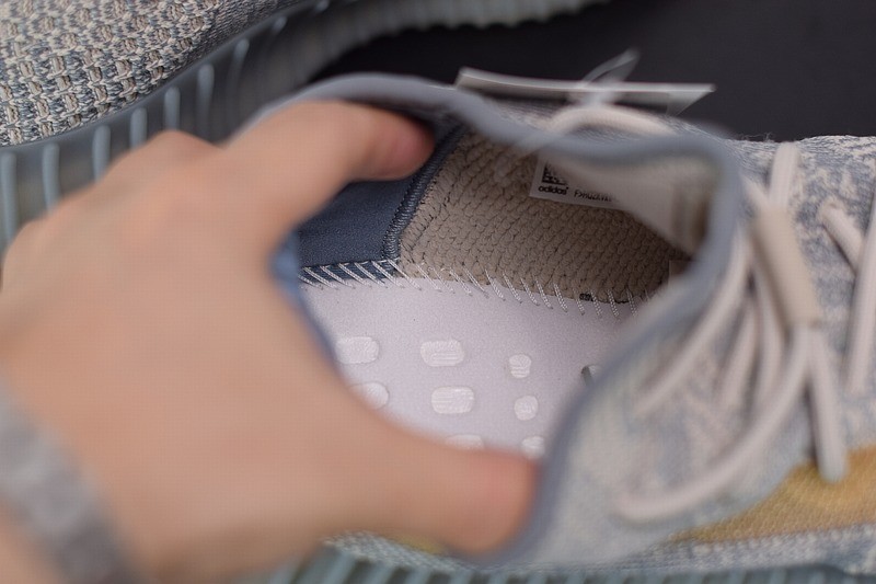 Yeezy Boost 350 V2 Israfil Yeezy Boost 350 V2 Israfil