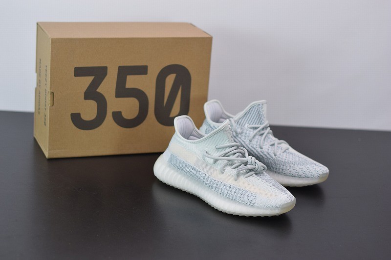 Yeezy Boost 350 V2 Clud White Reflective Yeezy Boost 350 V2 Clud White Reflective