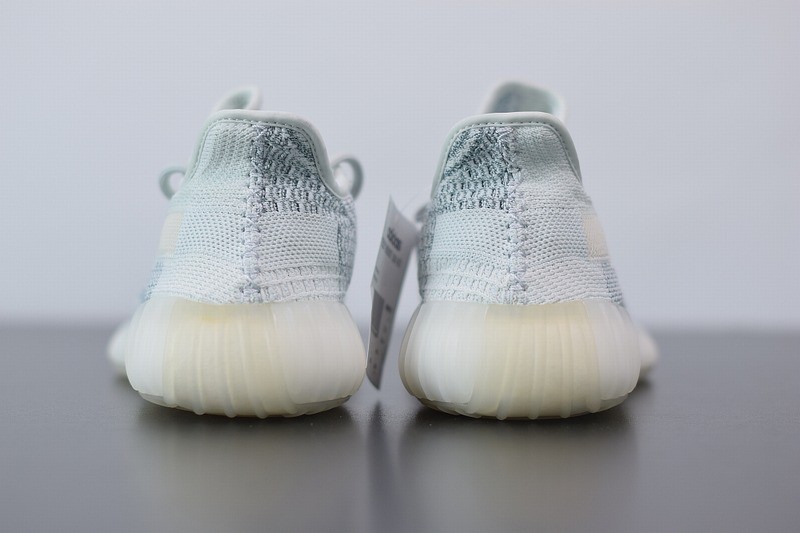 Yeezy Boost 350 V2 Clud White Reflective Yeezy Boost 350 V2 Clud White Reflective