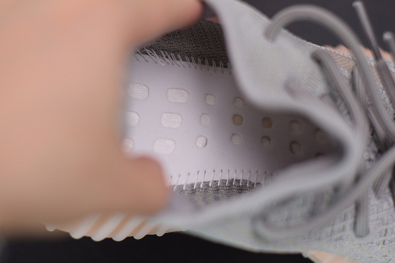 Yeezy Boost 350 V2 Trfem Yeezy Boost 350 V2 Trfem