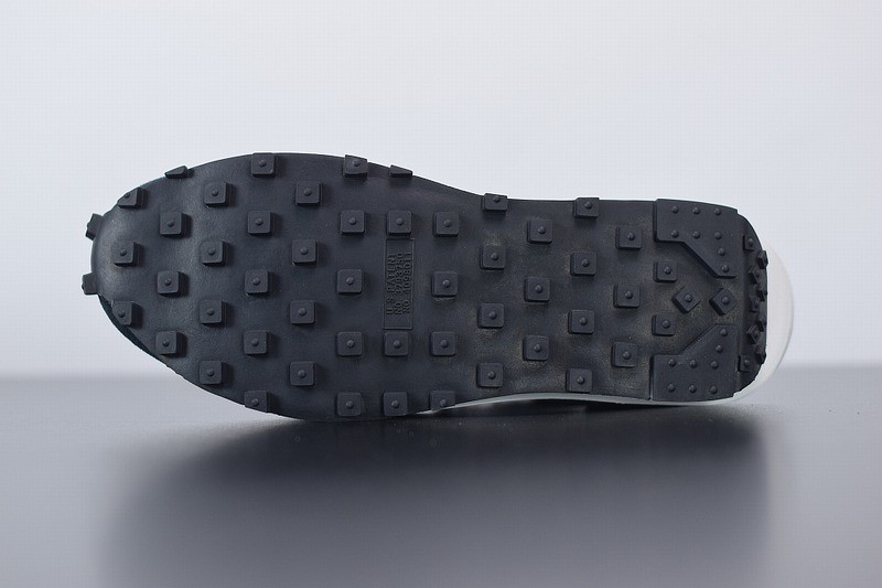 Nike LVD Waffle Daybreak Sacai Fragment Design Nike LVD Waffle Daybreak Sacai Fragment Design