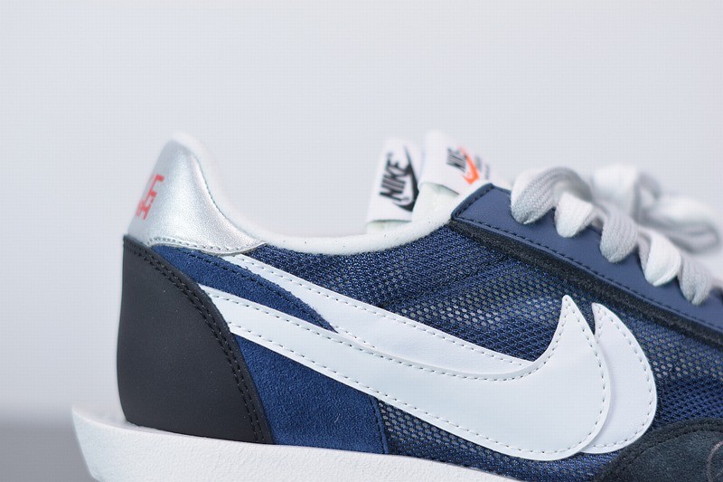 Nike LVD Waffle Daybreak Sacai Fragment Design Nike LVD Waffle Daybreak Sacai Fragment Design