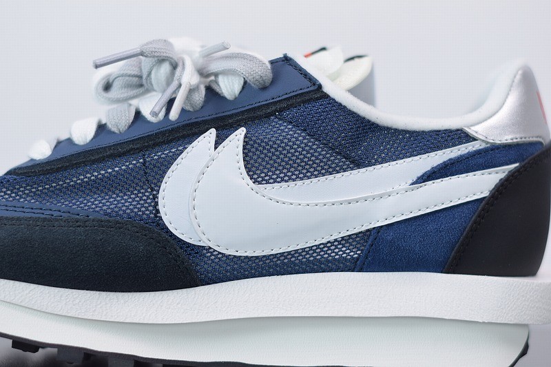 Nike LVD Waffle Daybreak Sacai Fragment Design Nike LVD Waffle Daybreak Sacai Fragment Design