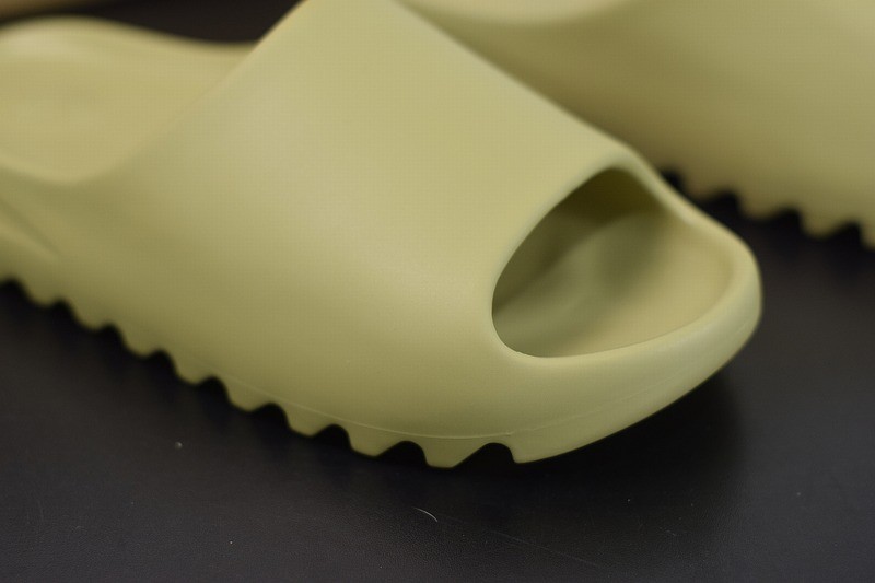 Yeezy Slide Resin Yeezy Slide Resin