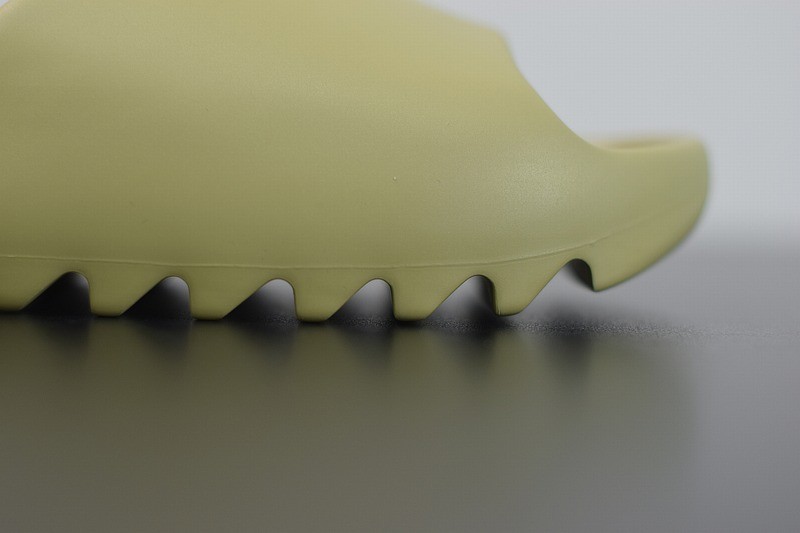 Yeezy Slide Resin Yeezy Slide Resin