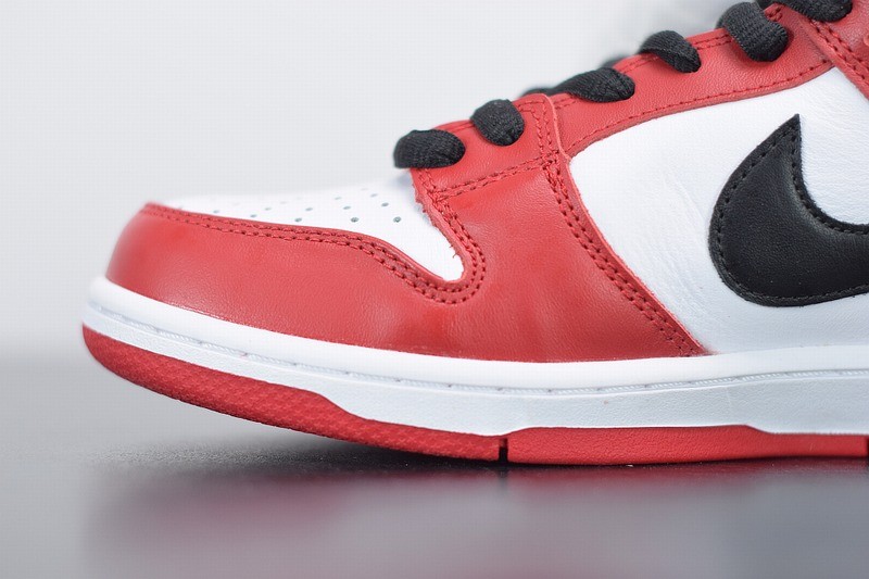 Nike SB Dunk Low J-Pack Chicago Nike SB Dunk Low J-Pack Chicago