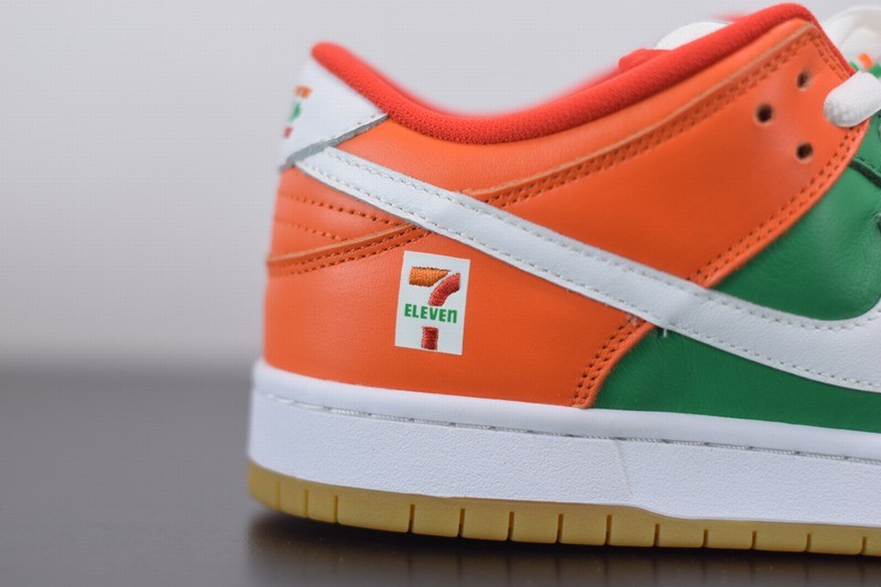 Nike SB Dunk Low X 7-Eleven Nike SB Dunk Low X 7-Eleven