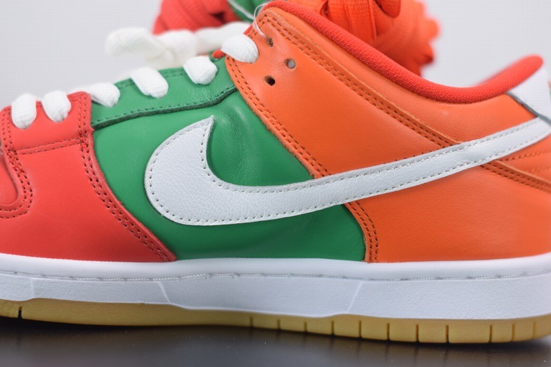 Nike SB Dunk Low X 7-Eleven Nike SB Dunk Low X 7-Eleven