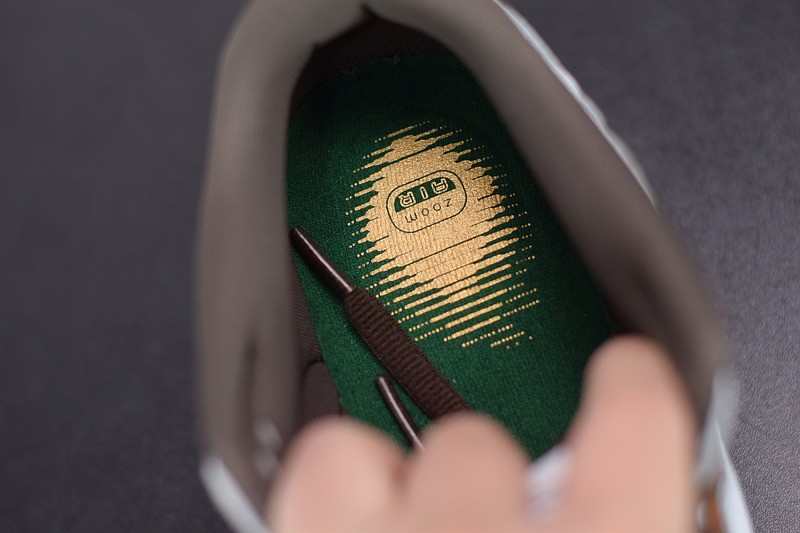 Nike SB Dunk Low Heineken Nike SB Dunk Low Heineken