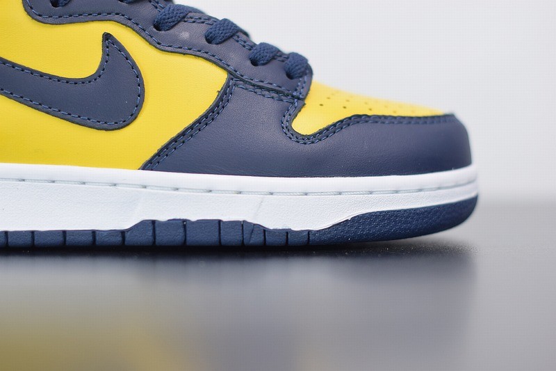 Nike SB Dunk High Pro 'Michigan' Nike SB Dunk High Pro 'Michigan'