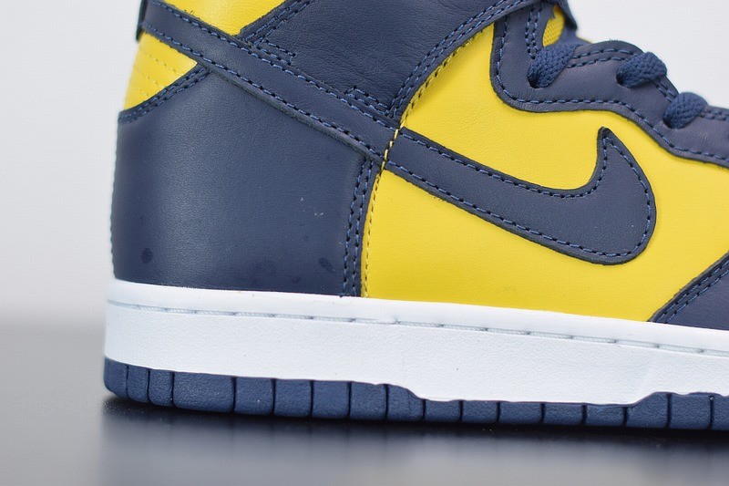 Nike SB Dunk High Pro 'Michigan' Nike SB Dunk High Pro 'Michigan'