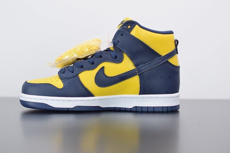 Nike SB Dunk High Pro 'Michigan' Nike SB Dunk High Pro 'Michigan'