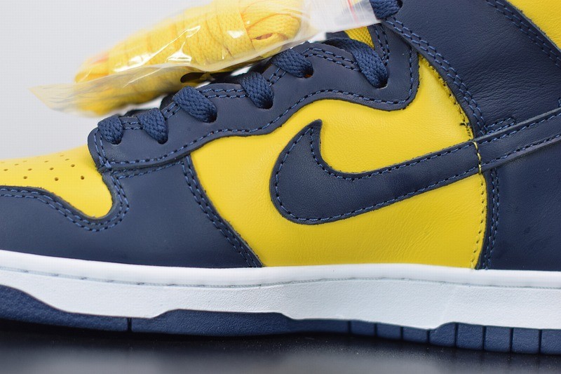 Nike SB Dunk High Pro 'Michigan' Nike SB Dunk High Pro 'Michigan'