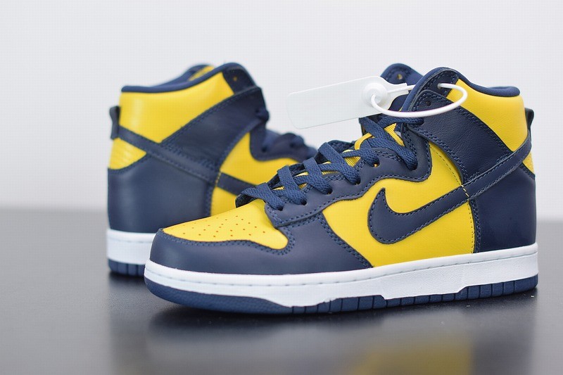 Nike SB Dunk High Pro 'Michigan' Nike SB Dunk High Pro 'Michigan'